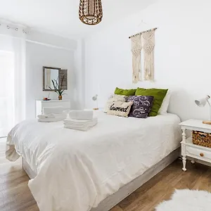 Cozy Boho House, Elegance & Comfort In Center Apartment